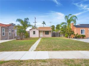 MLS #OC25261736 image #0