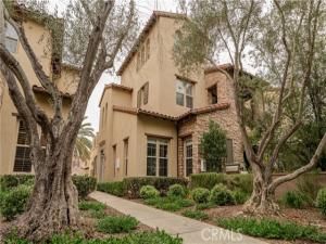 MLS #OC25261800 image #0