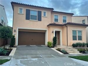 MLS #OC25262110 image #0