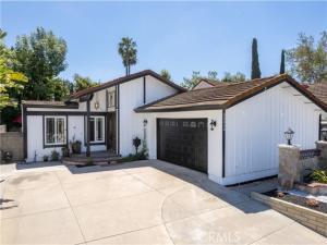 MLS #OC25262298 image #0