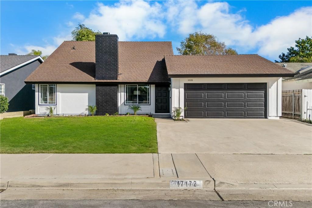 MLS #OC25262393 image #0