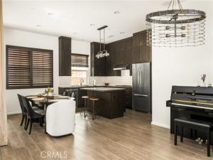 MLS #OC25262419 image #0