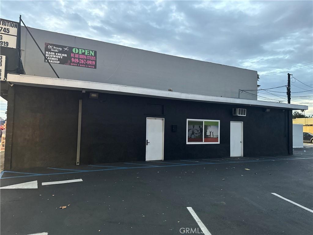 MLS #OC25262585 image #0