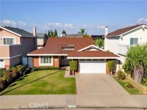 MLS #OC25262663 image #0