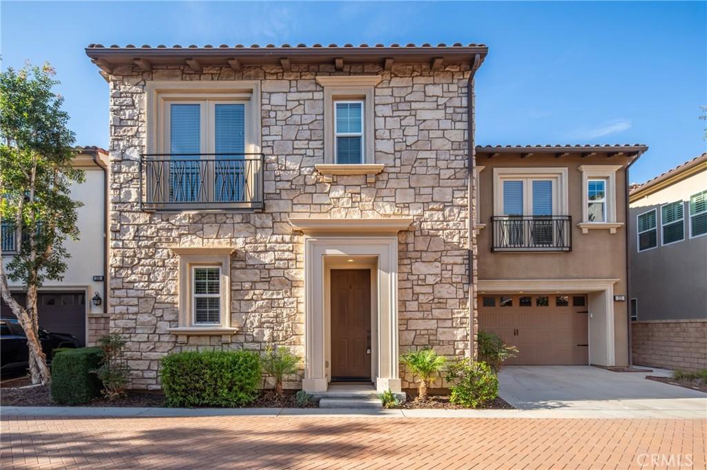 MLS #OC25262721 image #0