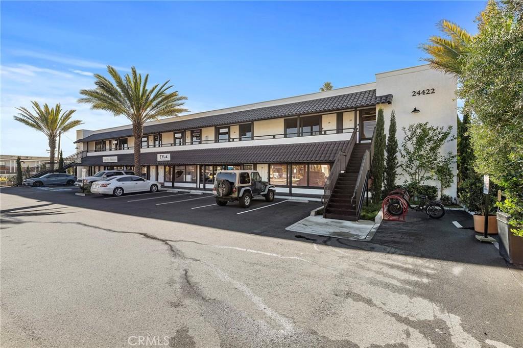 MLS #OC25262757 image #0