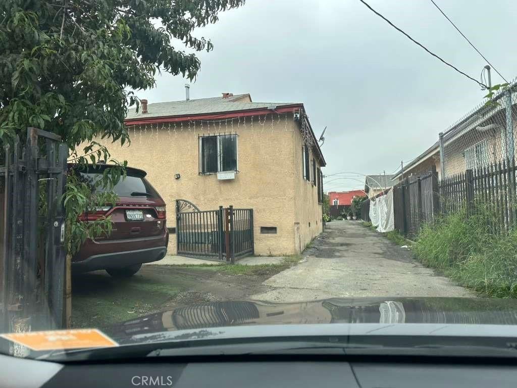 MLS #OC25262860 image #0