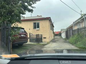 MLS #OC25262860 image #0