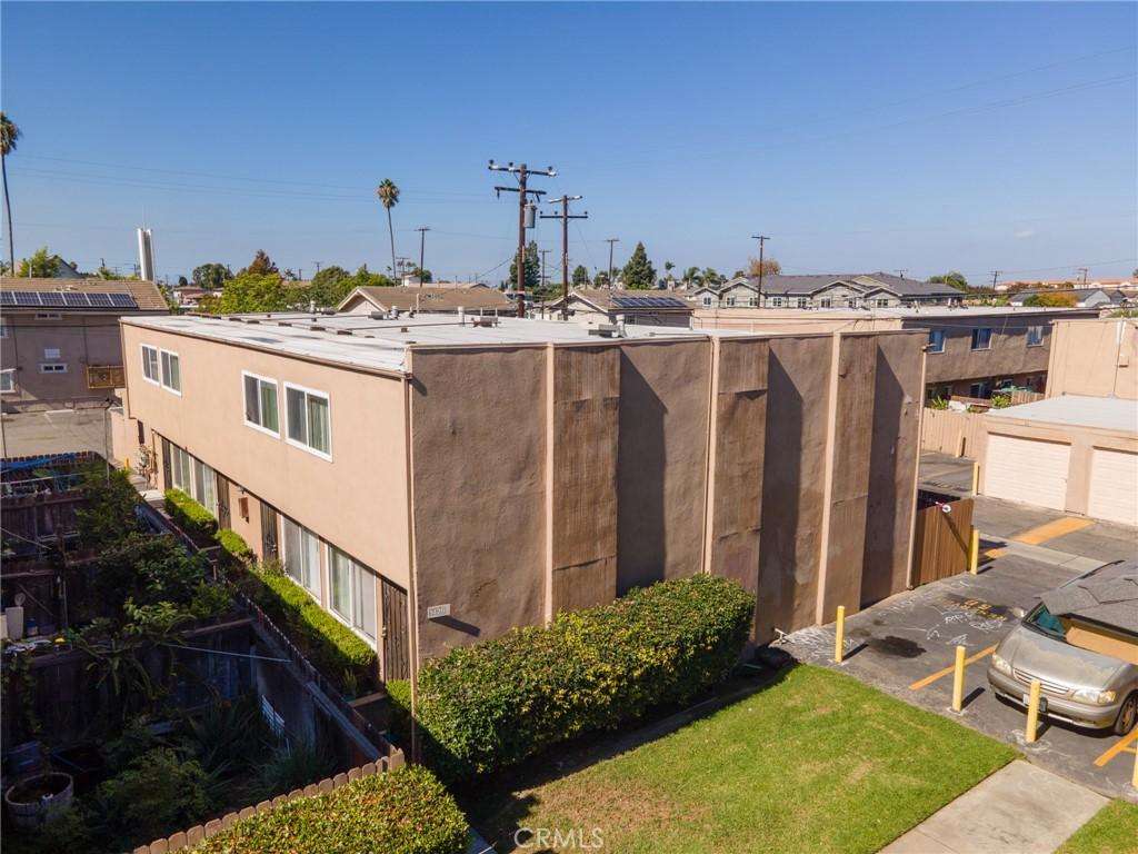 MLS #OC25262957 image #0