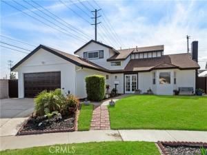 MLS #OC25263005 image #0