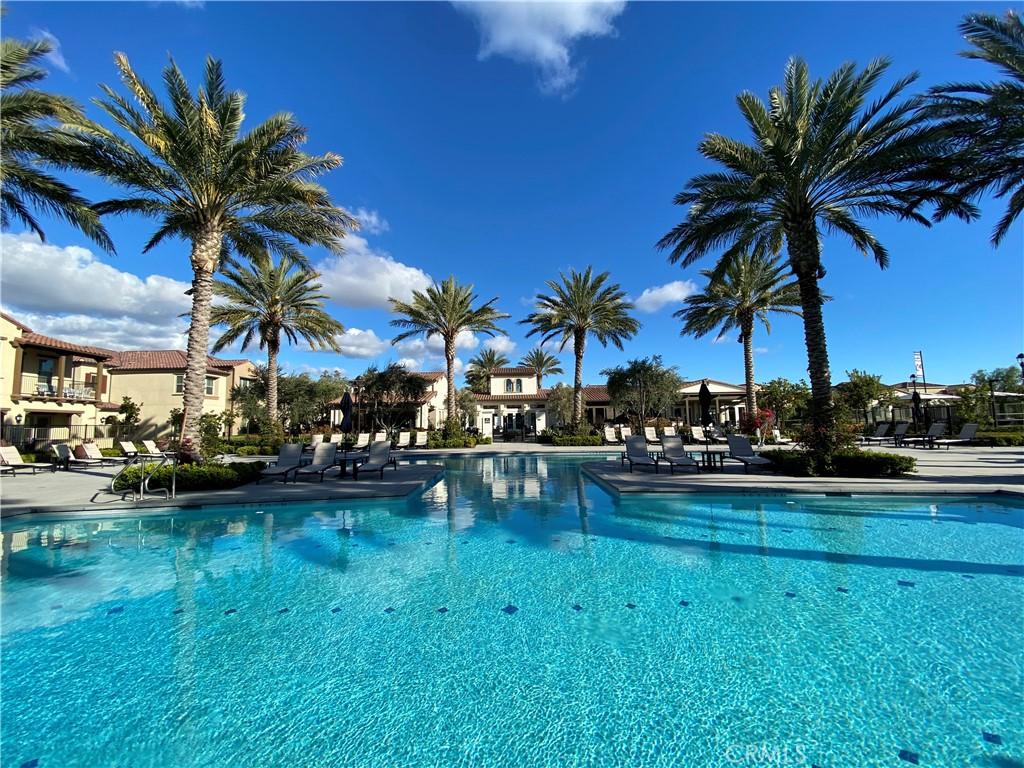 MLS #OC25263195 image #0