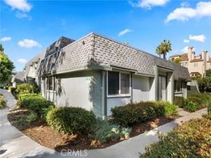 MLS #OC25263249 image #0