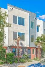 MLS #OC25263525 image #0