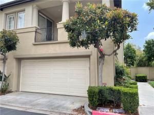 MLS #OC25263786 image #0