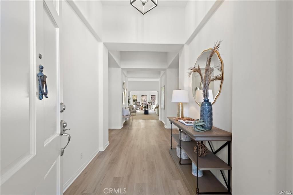 MLS #OC25263803 image #0