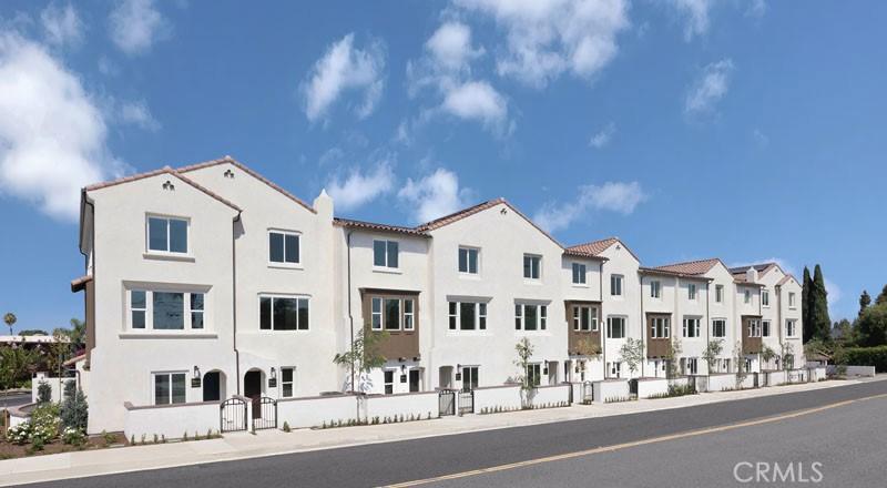 MLS #OC25263880 image #0