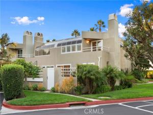 MLS #OC25263913 image #0