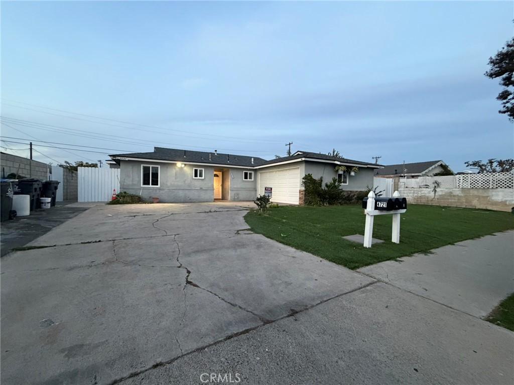 MLS #OC25264247 image #0