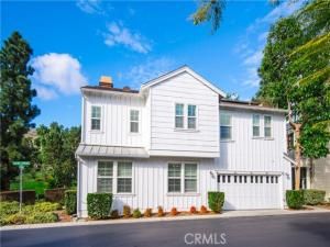 MLS #OC25264308 image #0