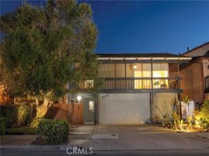 MLS #OC25264452 image #0