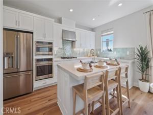 MLS #OC25264570 image #0