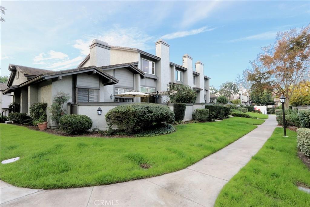 MLS #OC25264747 image #0