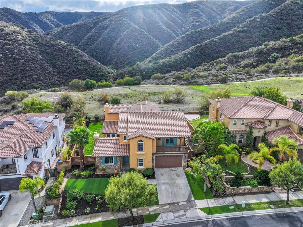 MLS #OC25264833 image #0