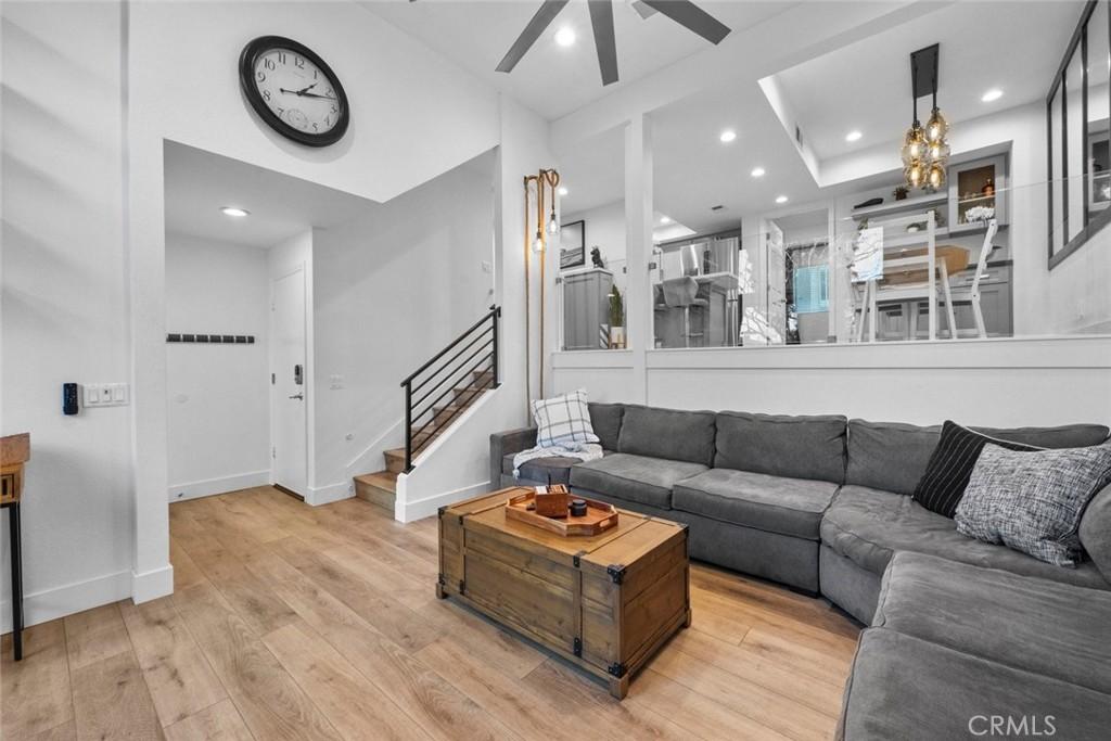 MLS #OC25265480 image #0