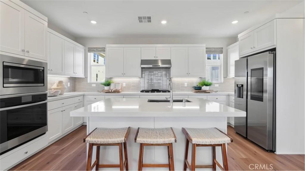 MLS #OC25265605 image #0