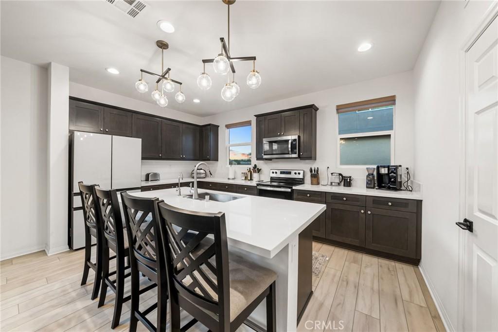 MLS #OC25265735 image #0