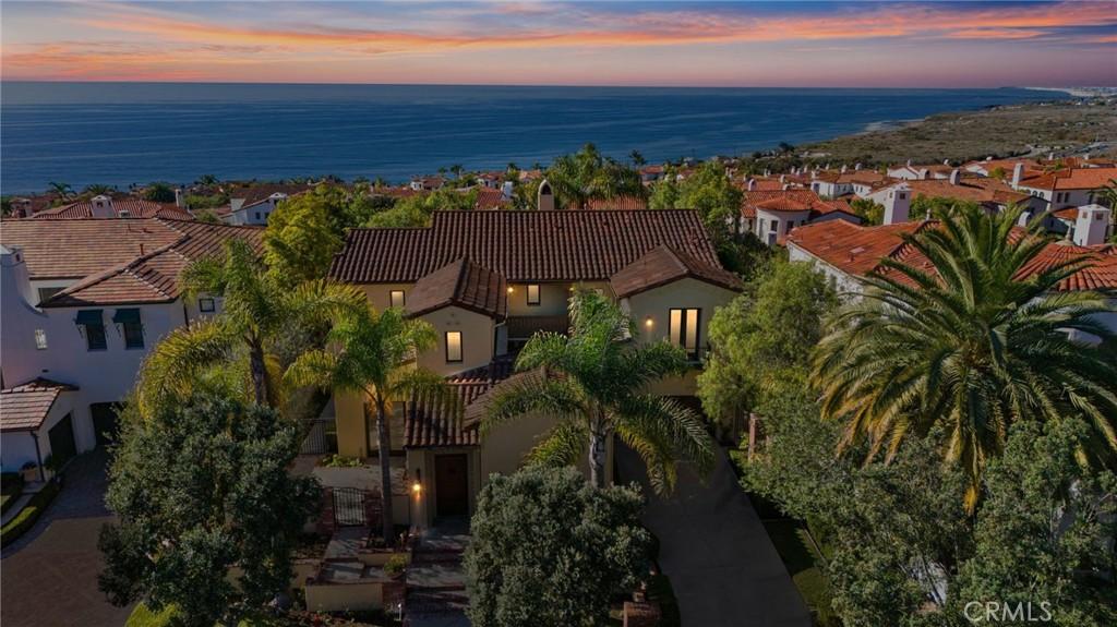 MLS #OC25265811 image #0