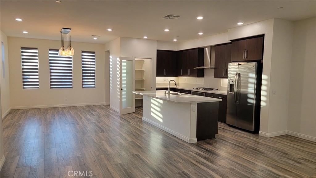 MLS #OC25265879 image #0