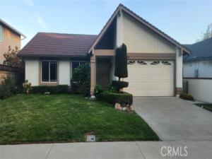 MLS #OC25265903 image #0