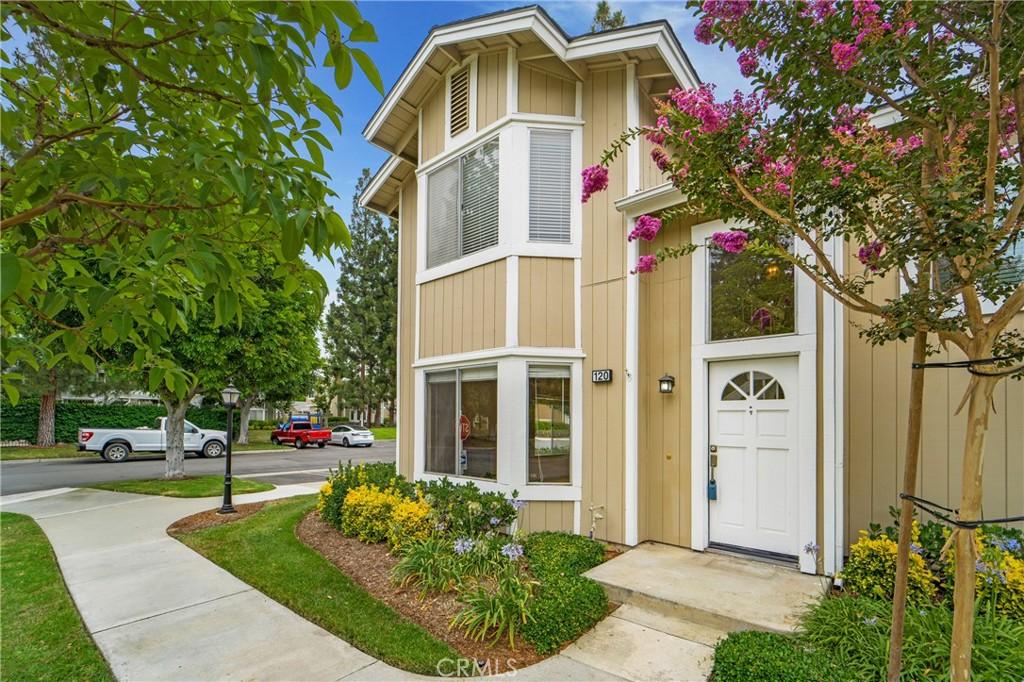 MLS #OC25266233 image #0