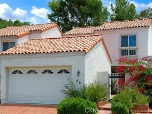 MLS #OC25266303 image #0