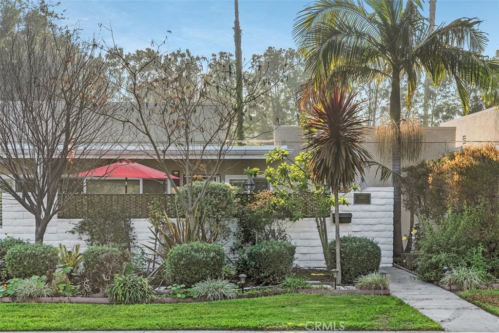 MLS #OC25266334 image #0