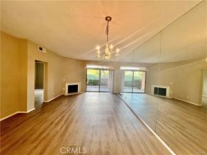 MLS #OC25266497 image #0