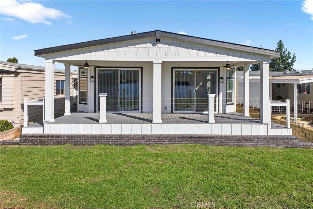 MLS #OC25266556 image #0