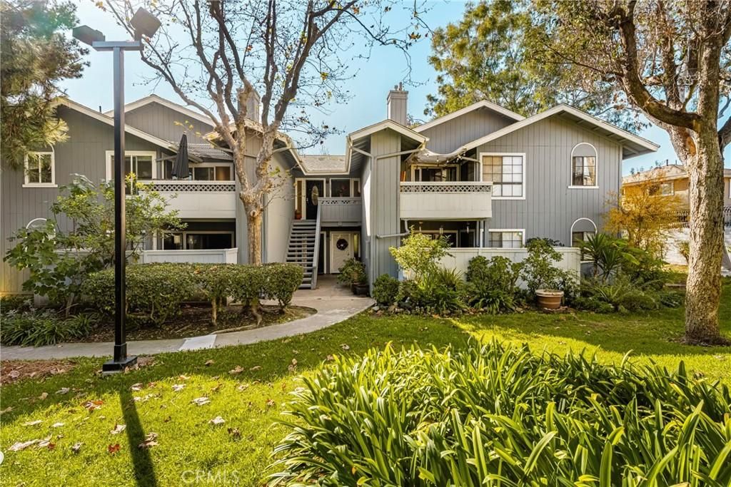 MLS #OC25266625 image #0