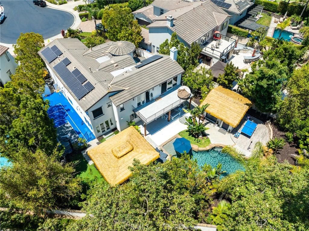 MLS #OC25266734 image #0