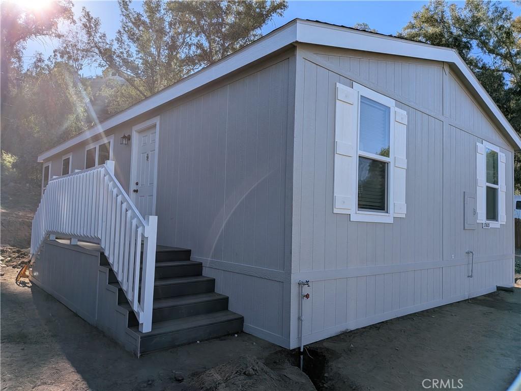 MLS #OC25267318 image #0