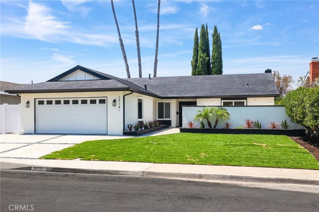 MLS #OC25267342 image #0