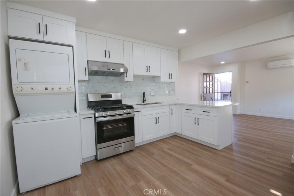 MLS #OC25267521 image #0