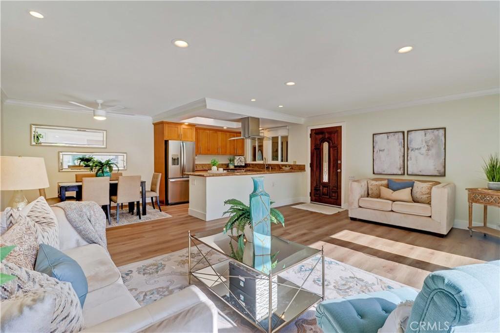 MLS #OC25267923 image #0