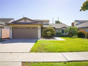 MLS #OC25267976 image #0