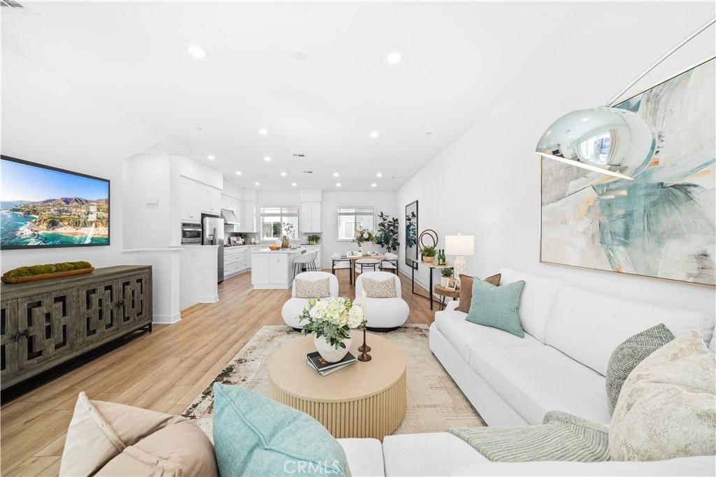 MLS #OC25268040 image #0