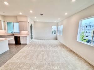 MLS #OC25268494 image #0