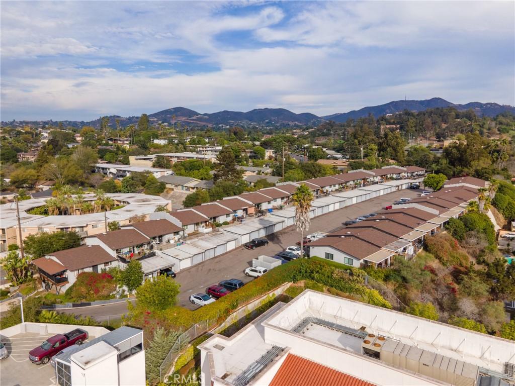 MLS #OC25268530 image #0