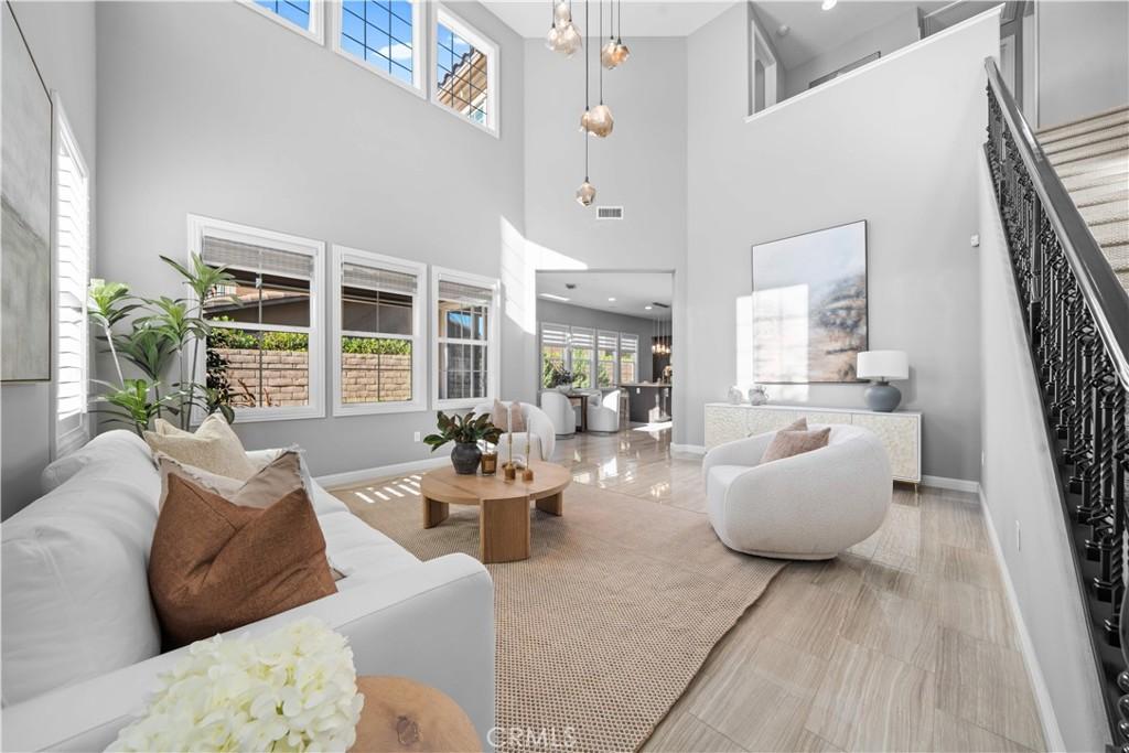 MLS #OC25268651 image #0