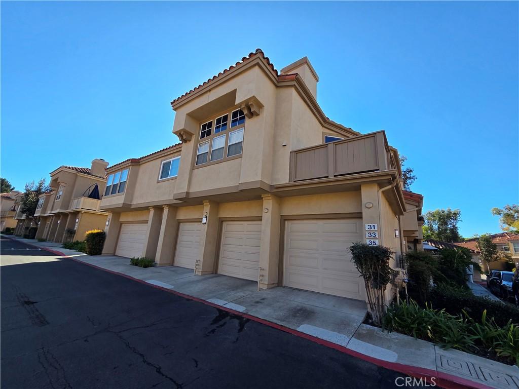 MLS #OC25268700 image #0